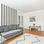 Lovely Flat Avenue Foche